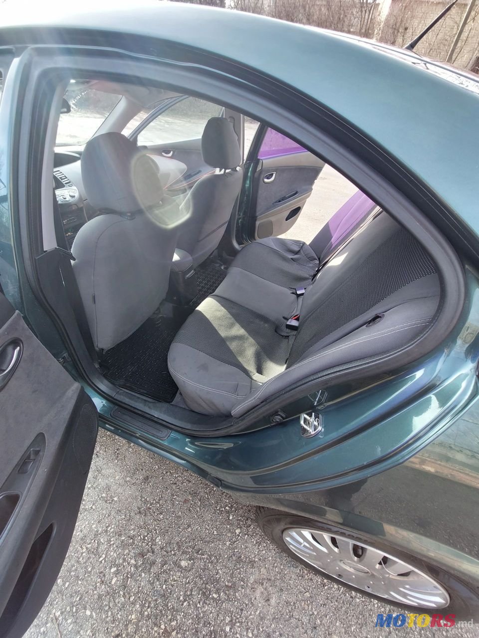 2002' Nissan Primera photo #2