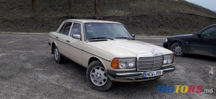 1980' Mercedes-Benz 123 photo #1