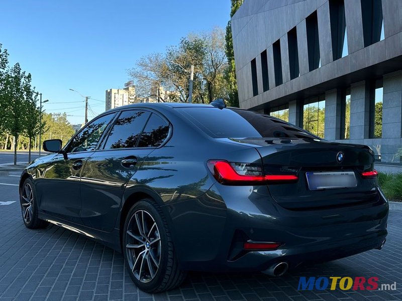 2019' BMW 3 Series photo #4