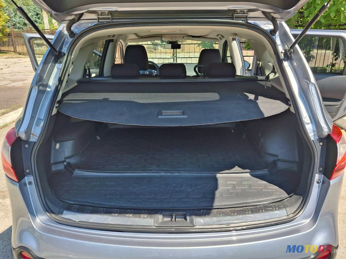 2011' Nissan Qashqai+2 photo #6