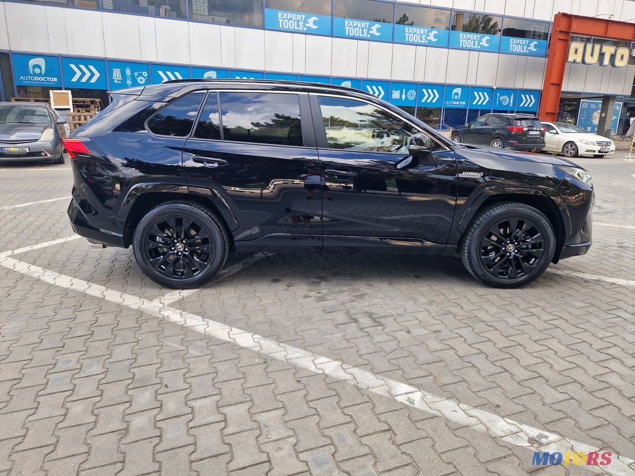 2021' Toyota RAV4 photo #5