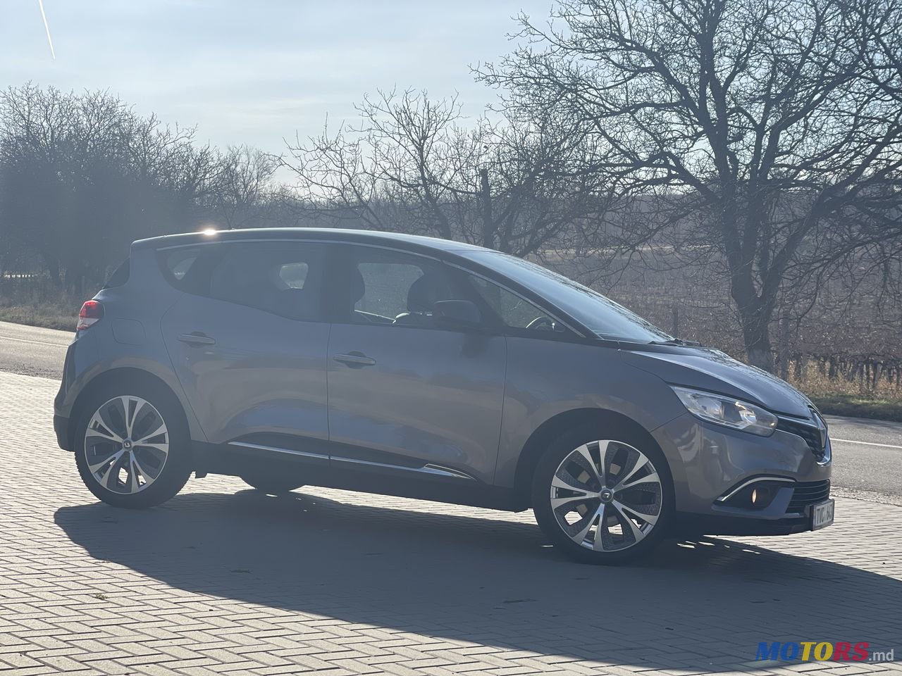 2017' Renault Scenic photo #2