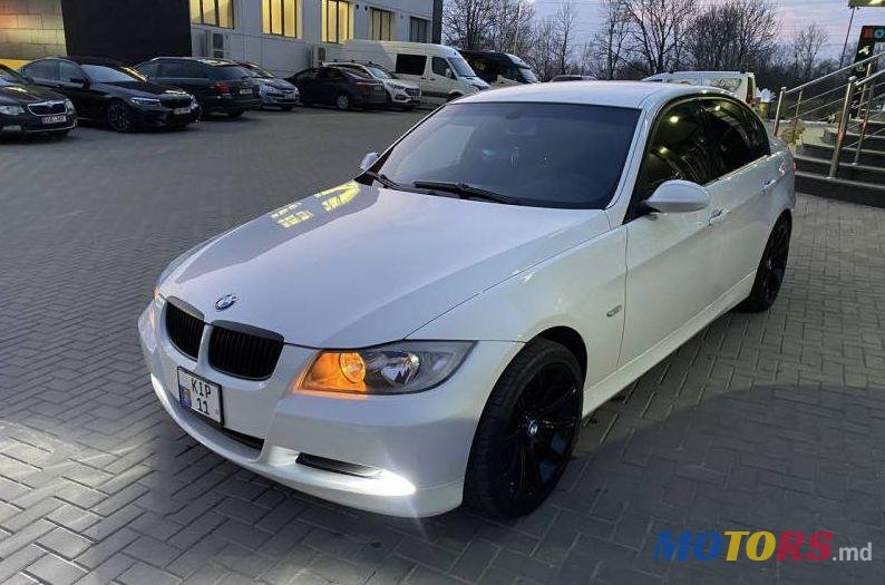 2009' BMW 3 photo #6