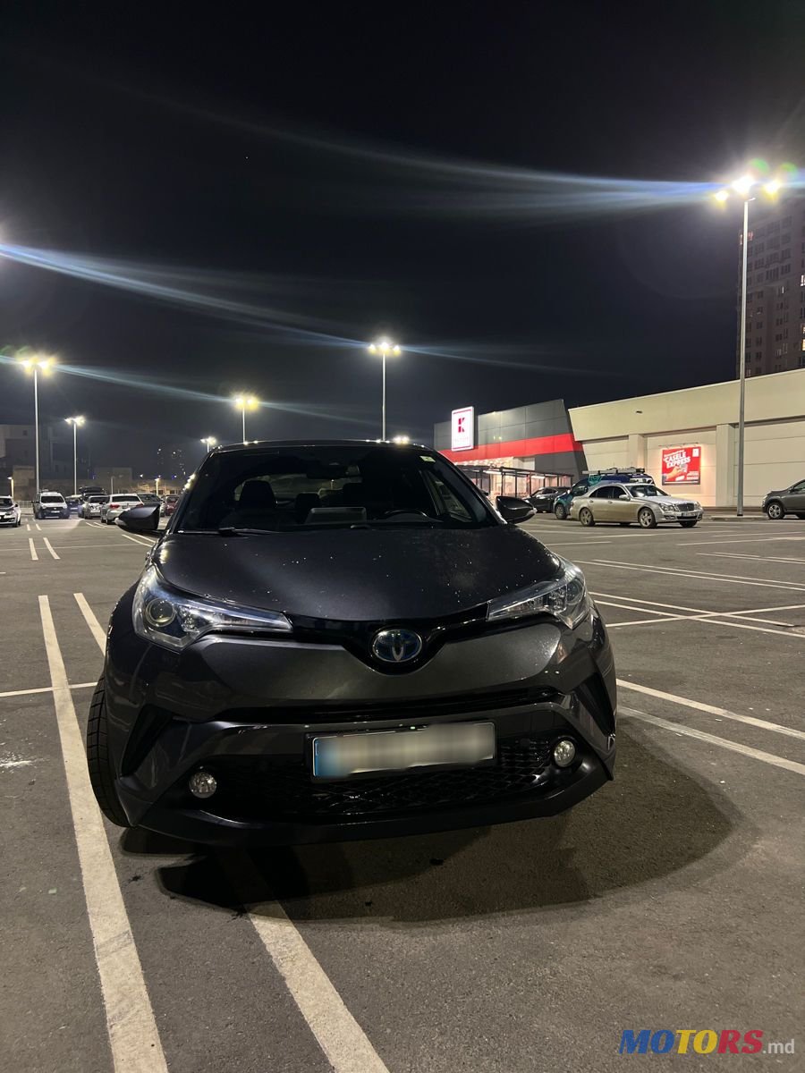 2018' Toyota C-HR photo #3