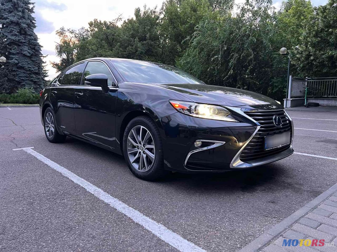 2015' Lexus Es Series photo #2