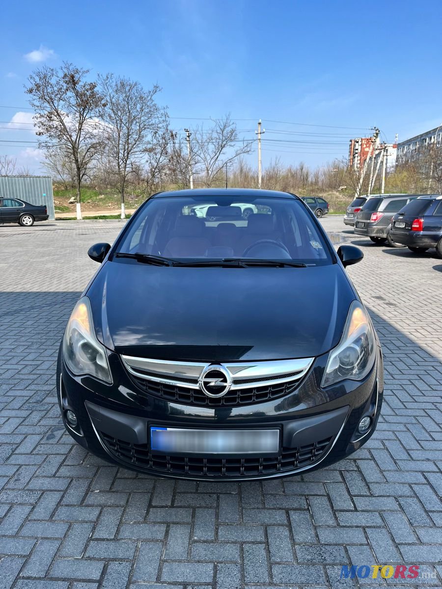 2013' Opel Corsa photo #1