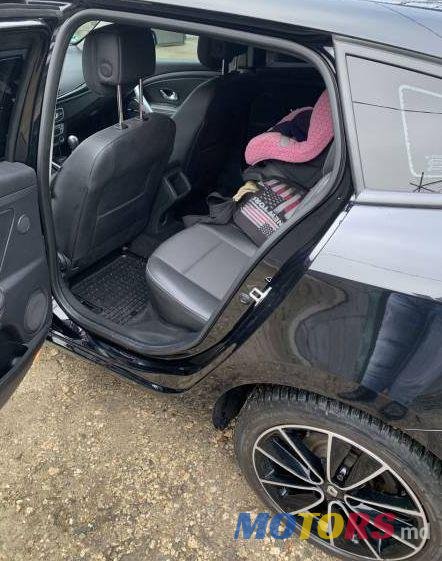 2012' Renault Megane photo #2