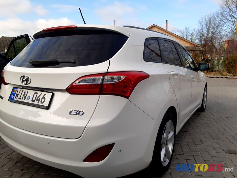 2013' Hyundai i30 photo #2