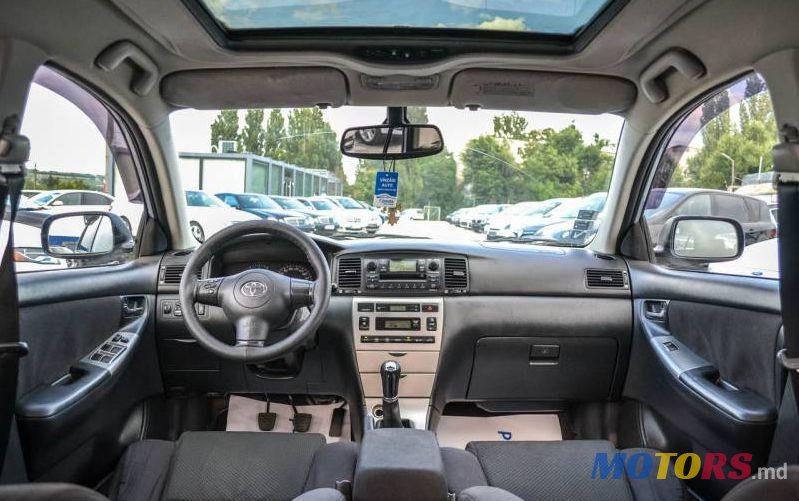 2006' Toyota Corolla photo #2