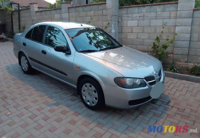 2003' Nissan Almera photo #1