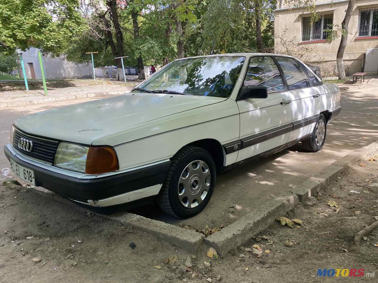 1987' Audi 100 photo #2