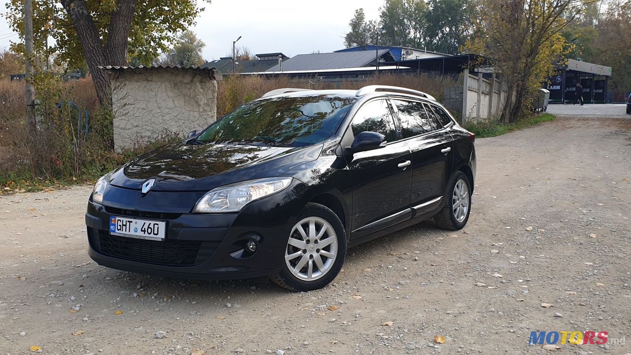 2012' Renault Megane photo #1