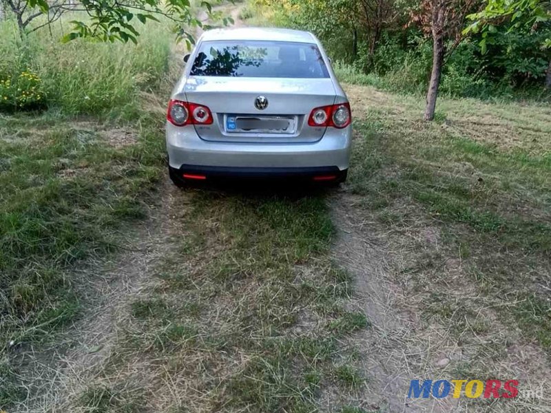 2007' Volkswagen Jetta photo #3