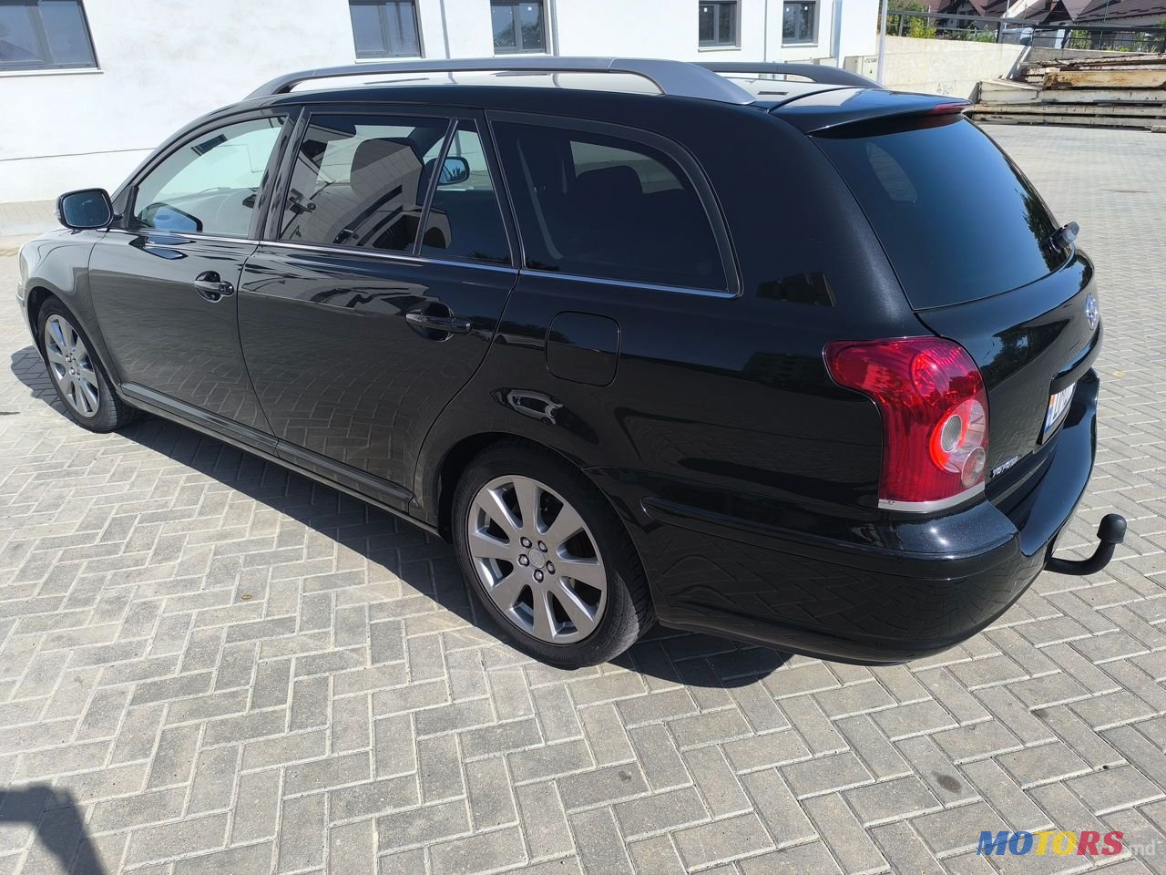 2008' Toyota Avensis photo #3