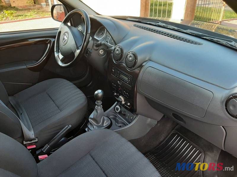 2011' Dacia Duster photo #6