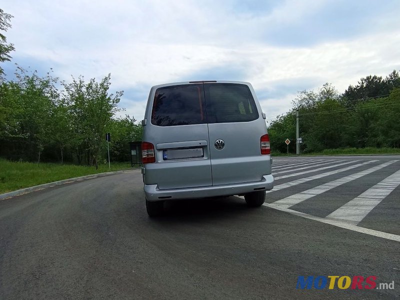 2004' Volkswagen Transporter photo #3