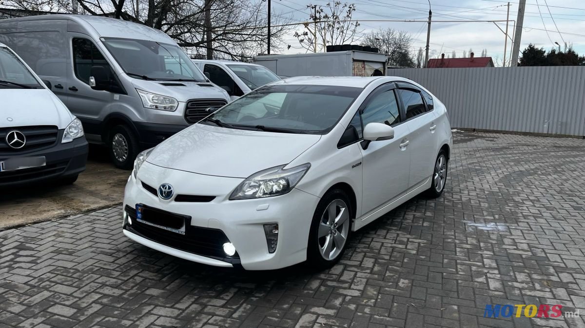 2012' Toyota Prius photo #1