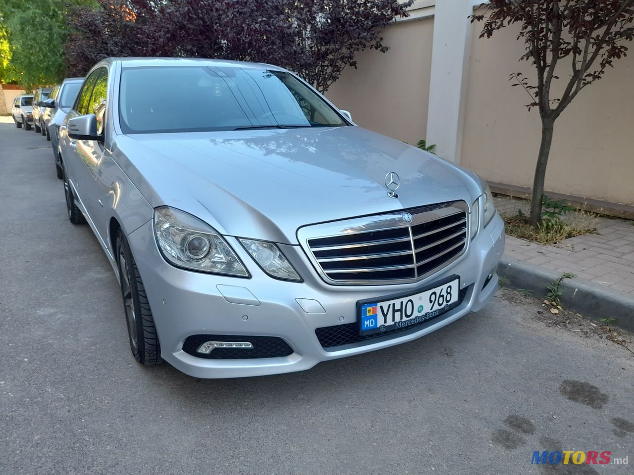 2010' Mercedes-Benz E Класс photo #3