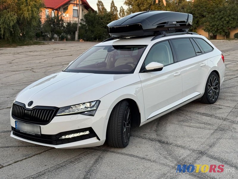 2019' Skoda Superb photo #3