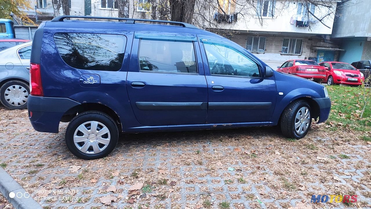 2007' Dacia Logan Mcv photo #3