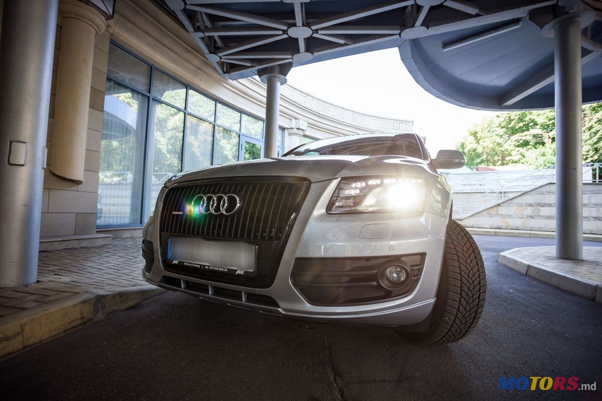 2012' Audi Q5 photo #5