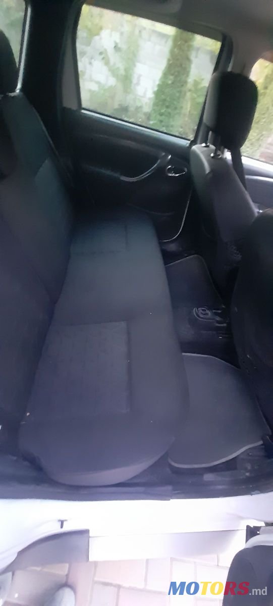 2014' Dacia Duster photo #5