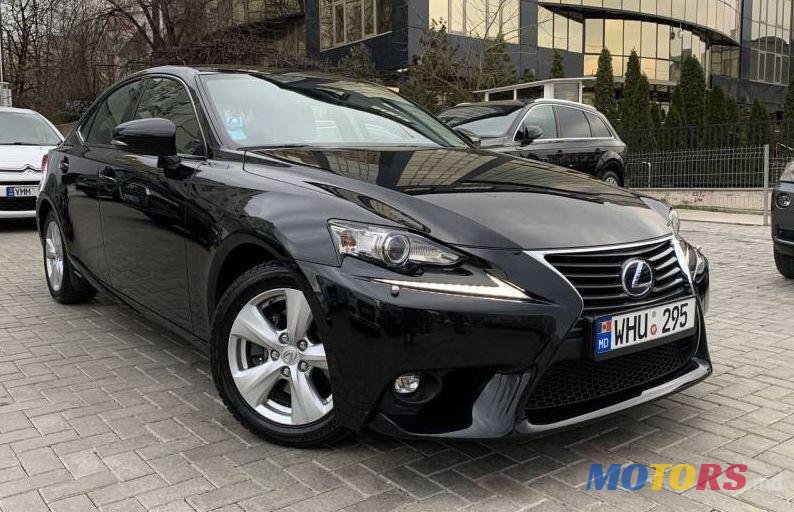 2016' Lexus IS photo #1