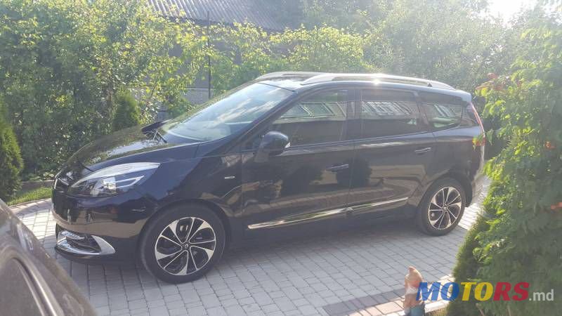 2015' Renault Grand Scenic photo #1