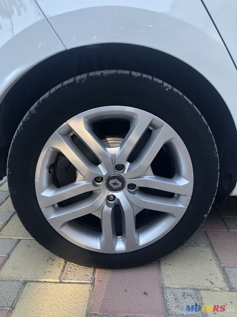 2019' Renault Clio photo #3