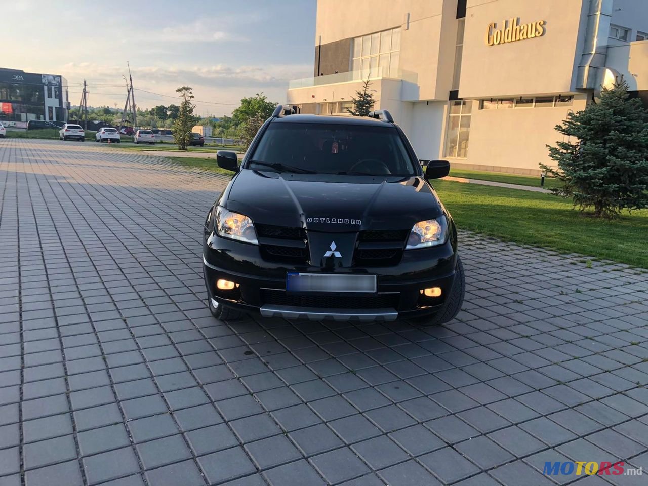 2010' Mitsubishi Outlander photo #6