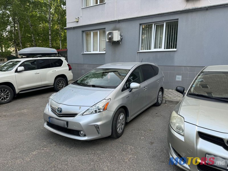 2014' Toyota Prius + photo #1