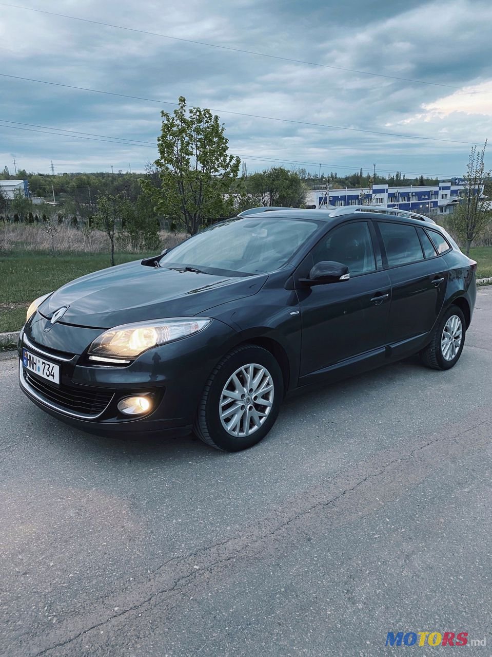 2013' Renault Megane photo #1