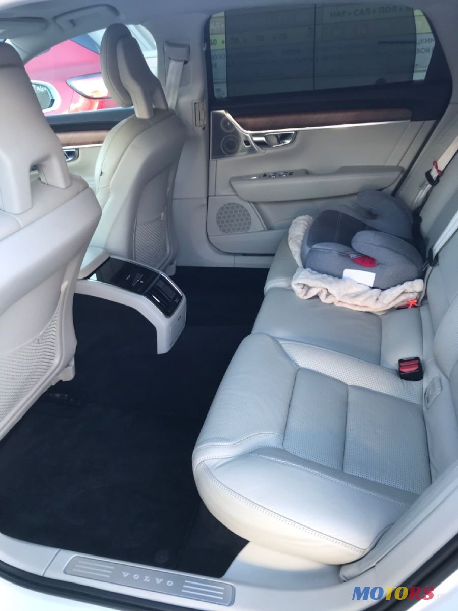 2017' Volvo S90 photo #4
