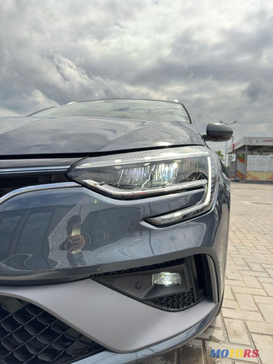 2021' Renault Megane photo #3