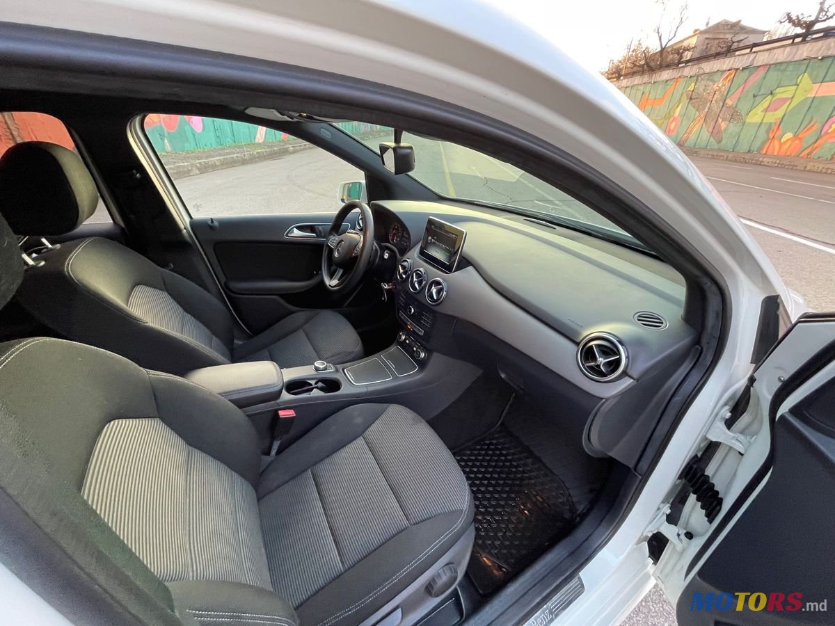 2014' Mercedes-Benz B-Class photo #6