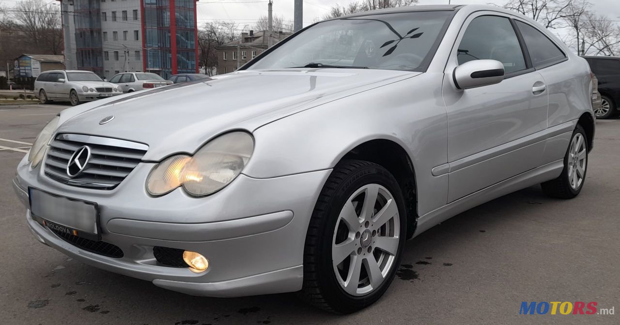 2001' Mercedes-Benz C-Class photo #4