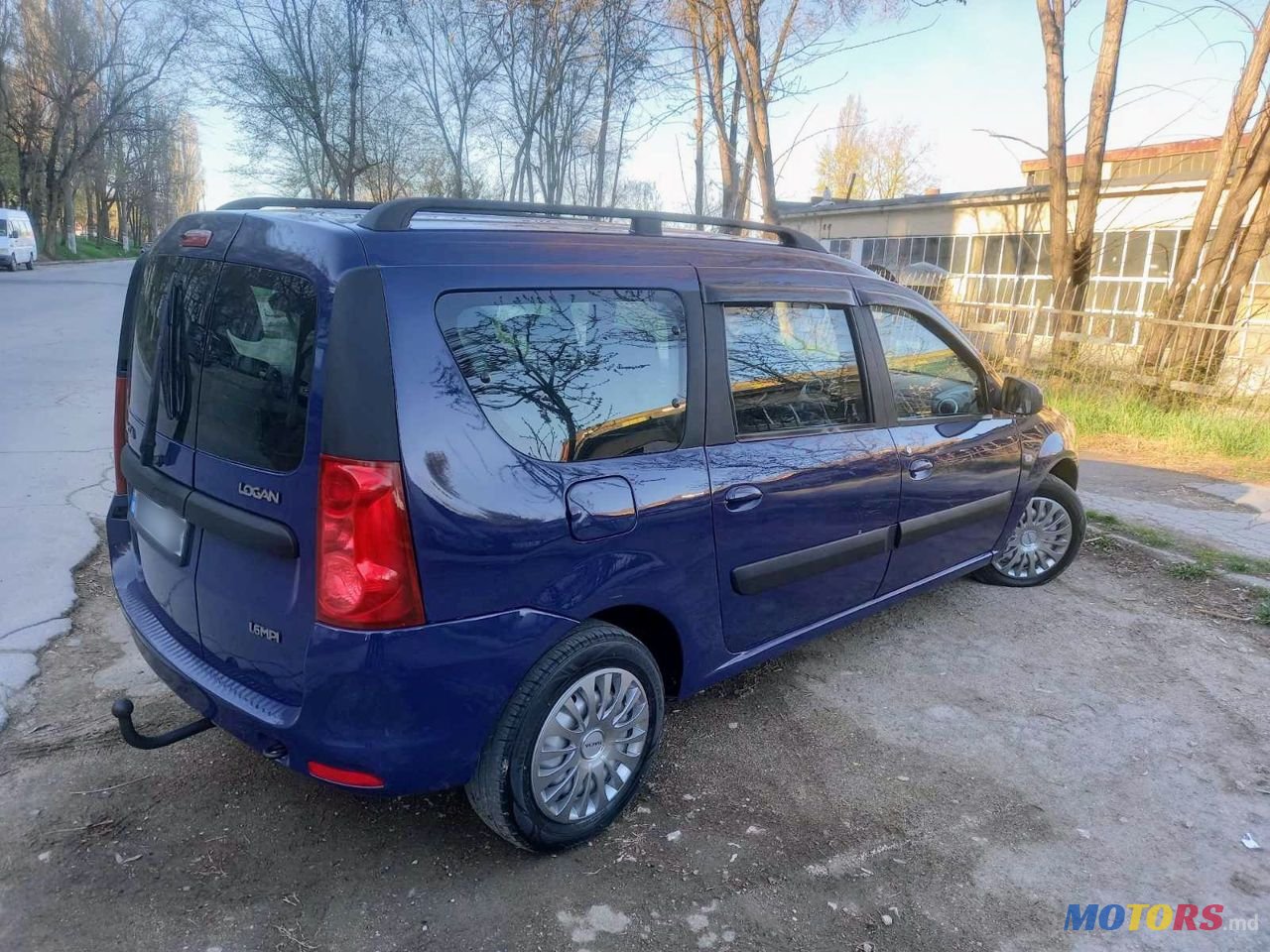 2012' Dacia Logan Mcv photo #3