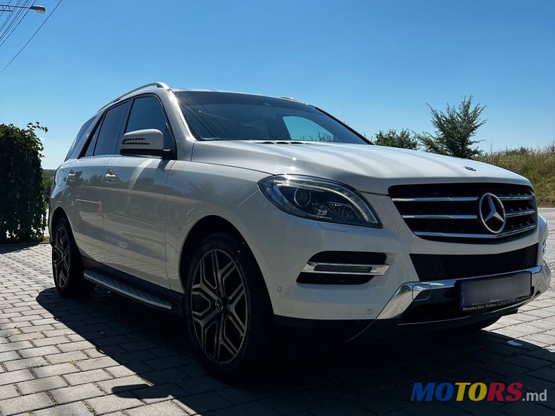 2013' Mercedes-Benz M Класс photo #2