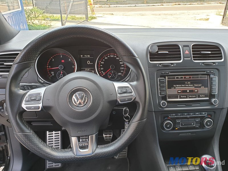 2012' Volkswagen Golf GTD photo #5