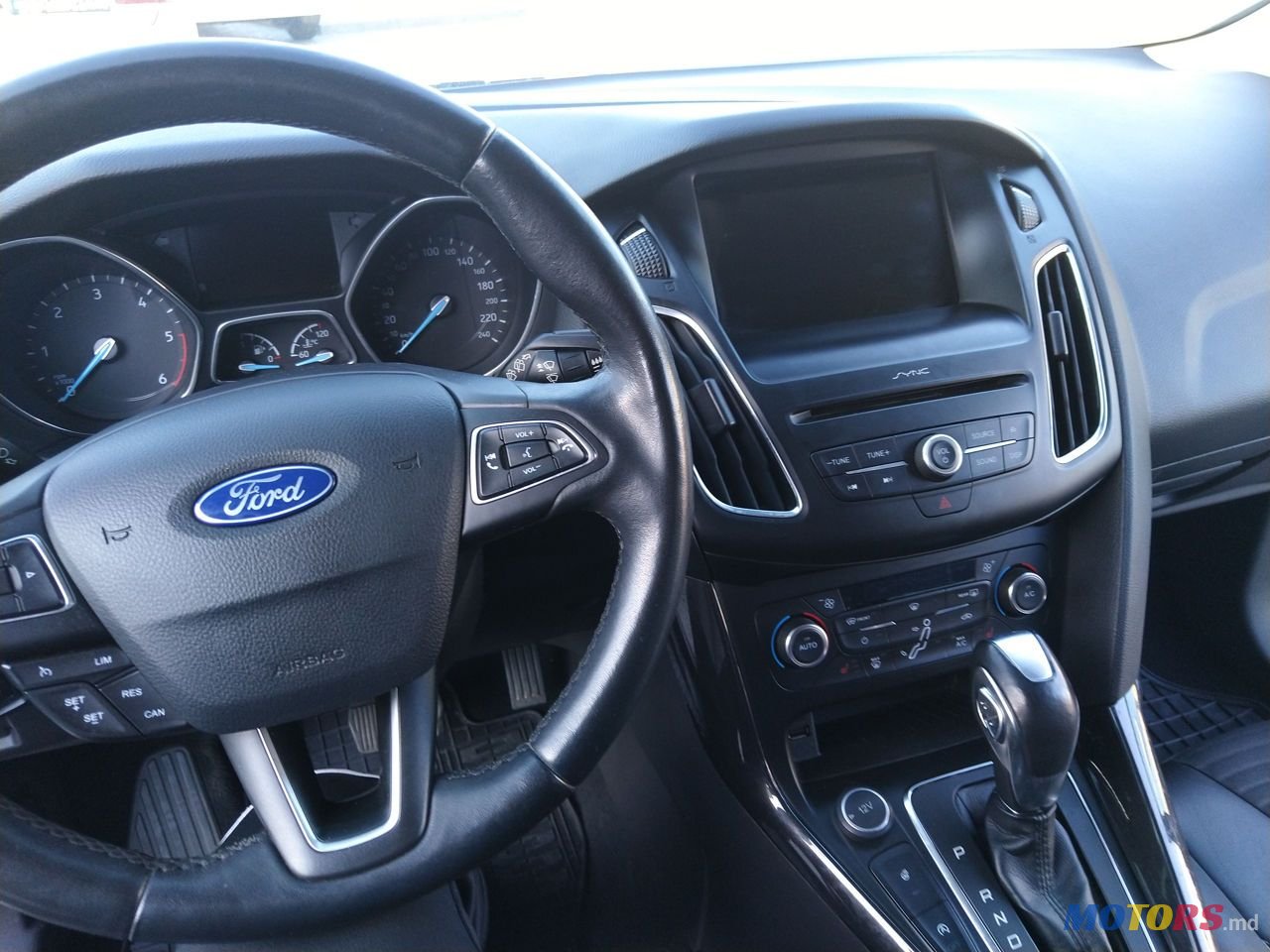 2017' Ford Focus photo #5