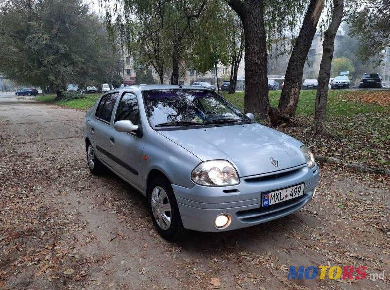 2002' Renault Clio photo #4