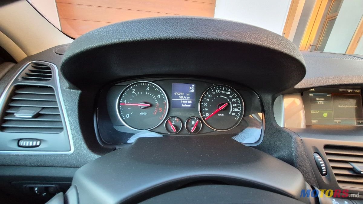 2014' Renault Laguna photo #4