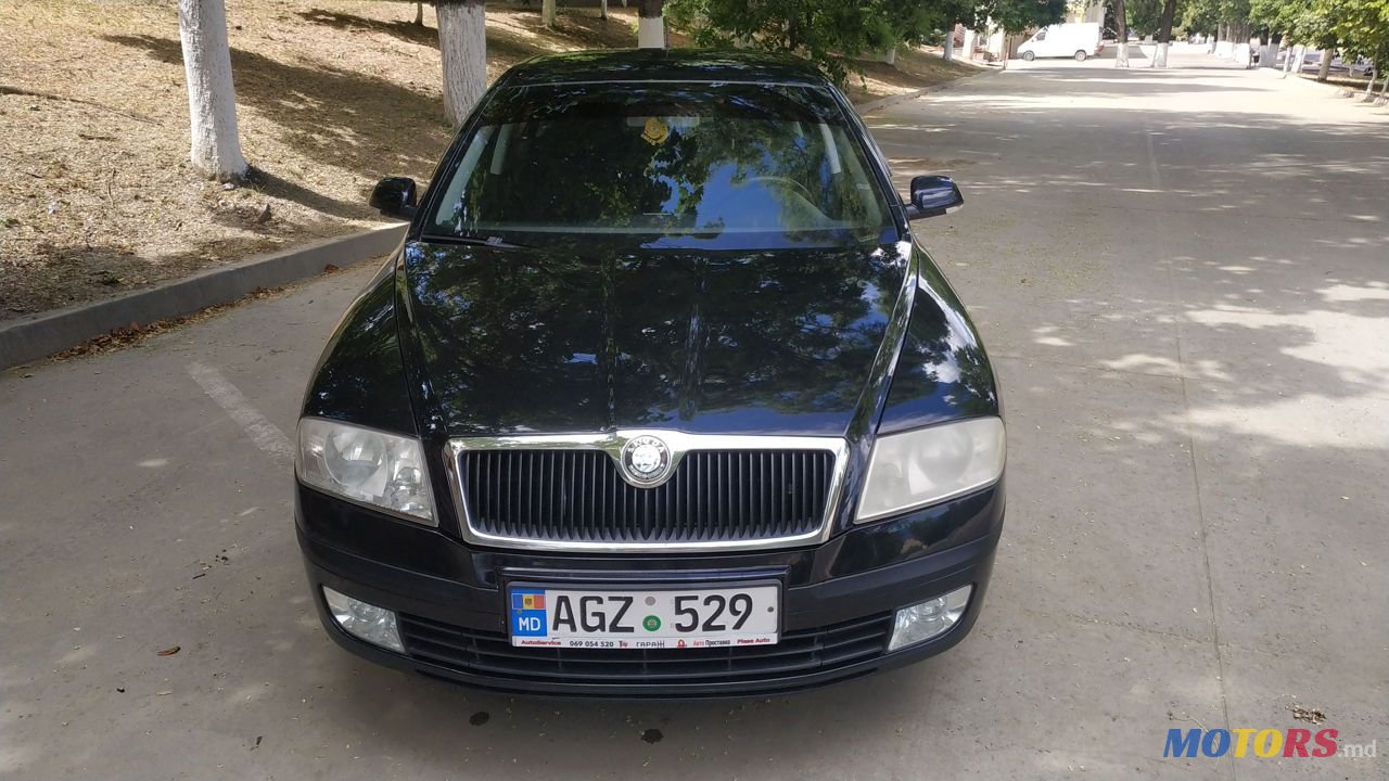 2007' Skoda Octavia photo #2