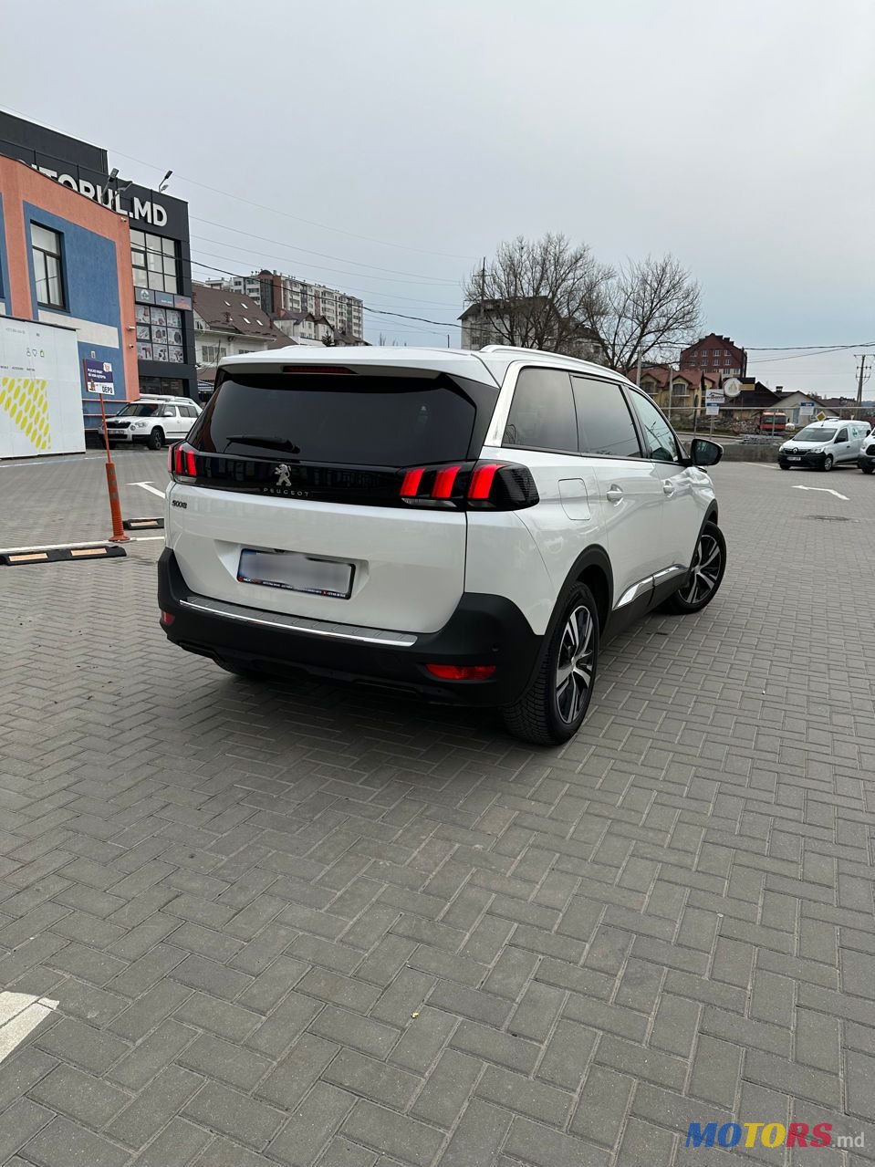 2019' Peugeot 5008 photo #3