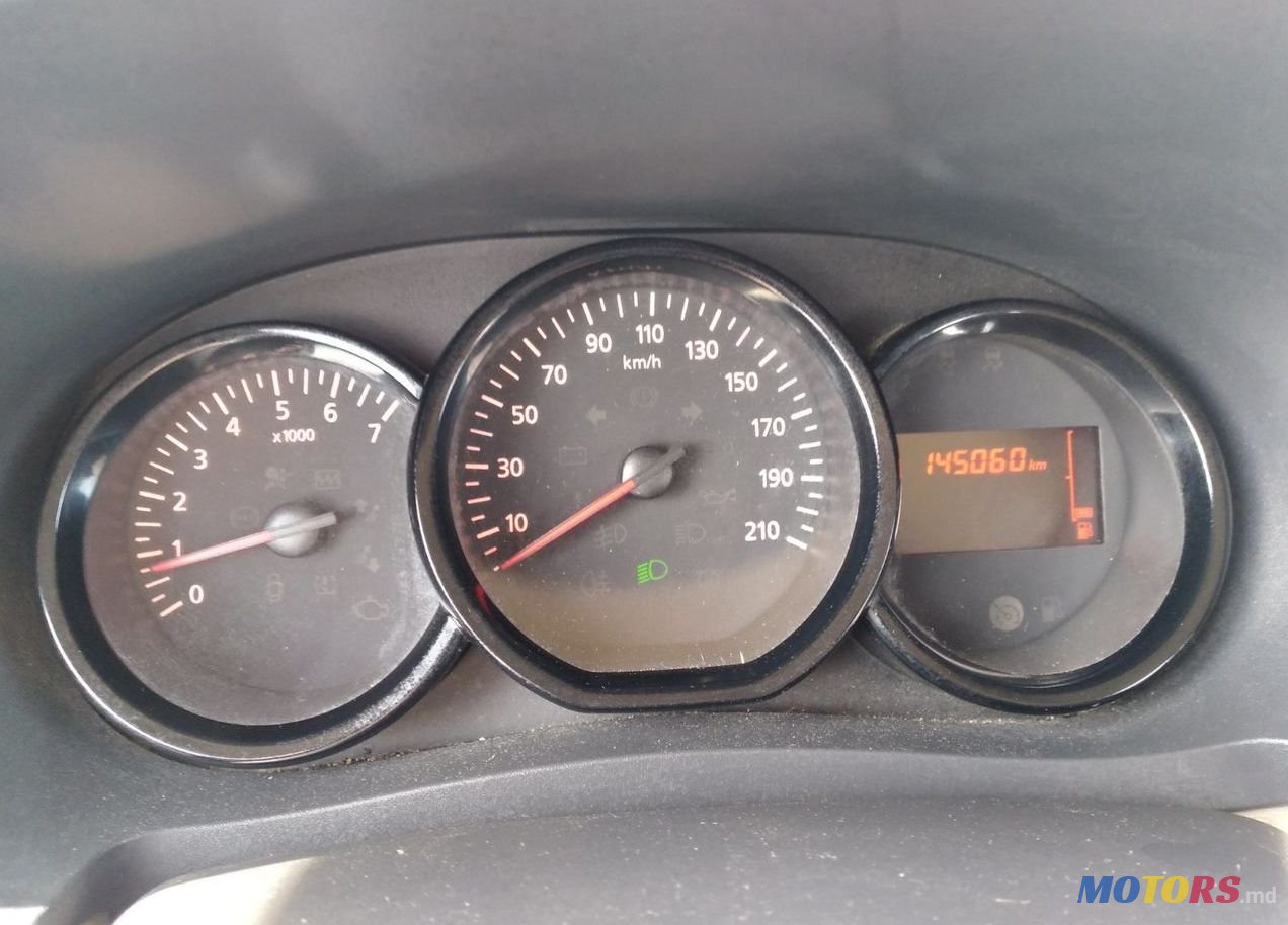 2014' Dacia Lodgy photo #5