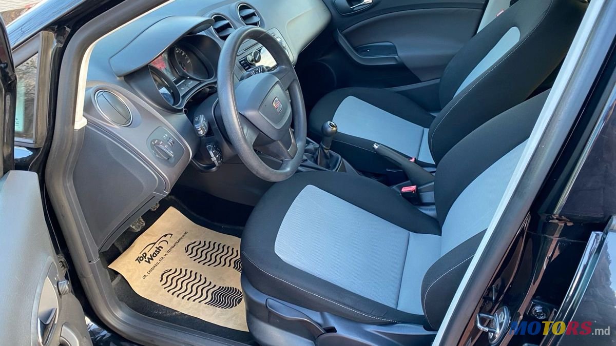 2012' SEAT Ibiza photo #6