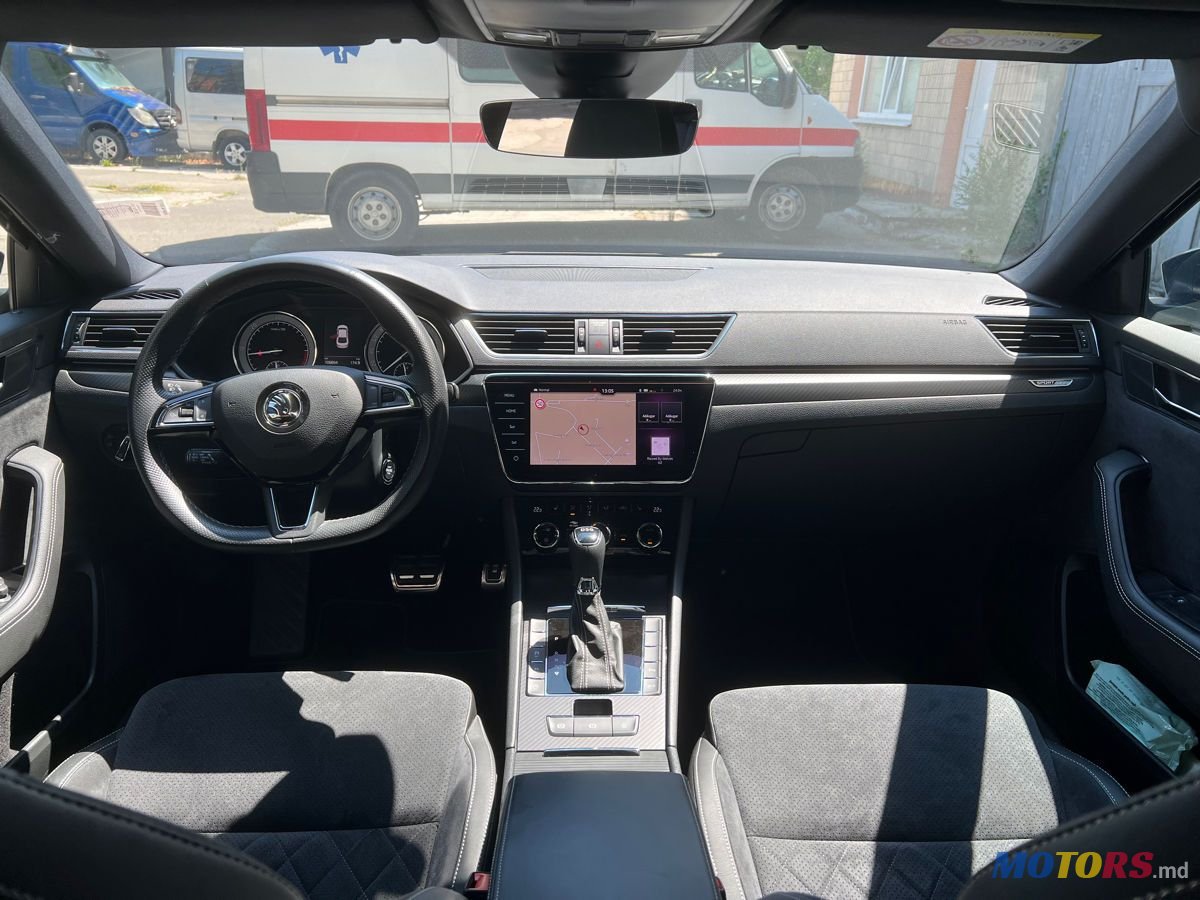 2020' Skoda Superb photo #5