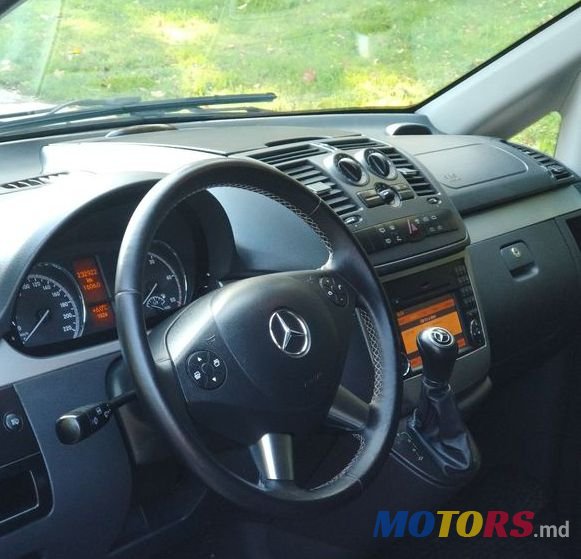 2012' Mercedes-Benz Vito photo #3