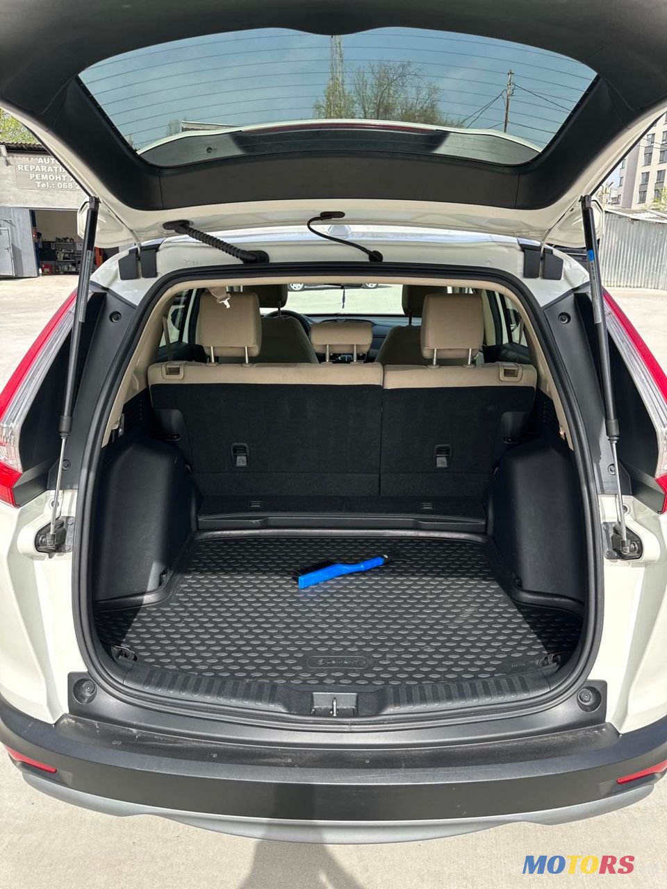 2017' Honda CR-V photo #4