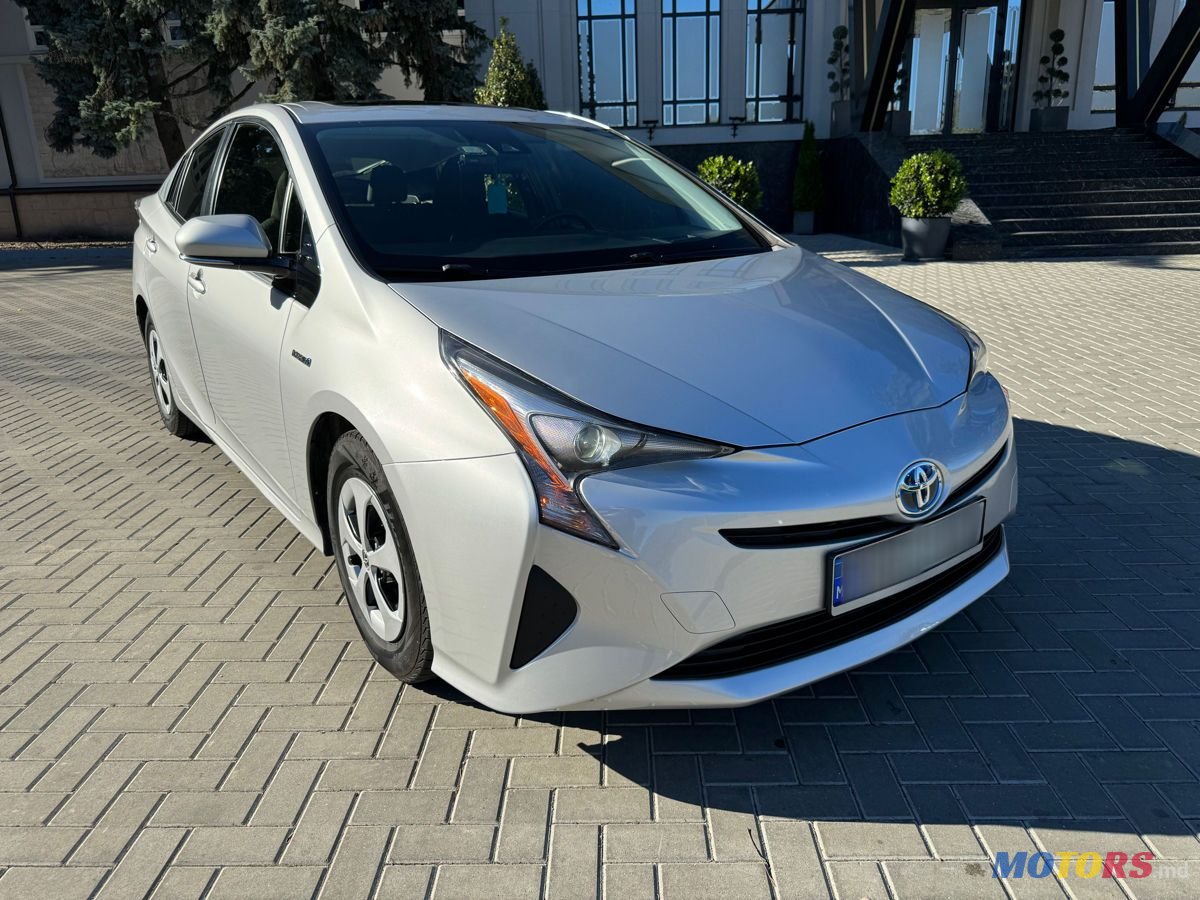 2017' Toyota Prius photo #3